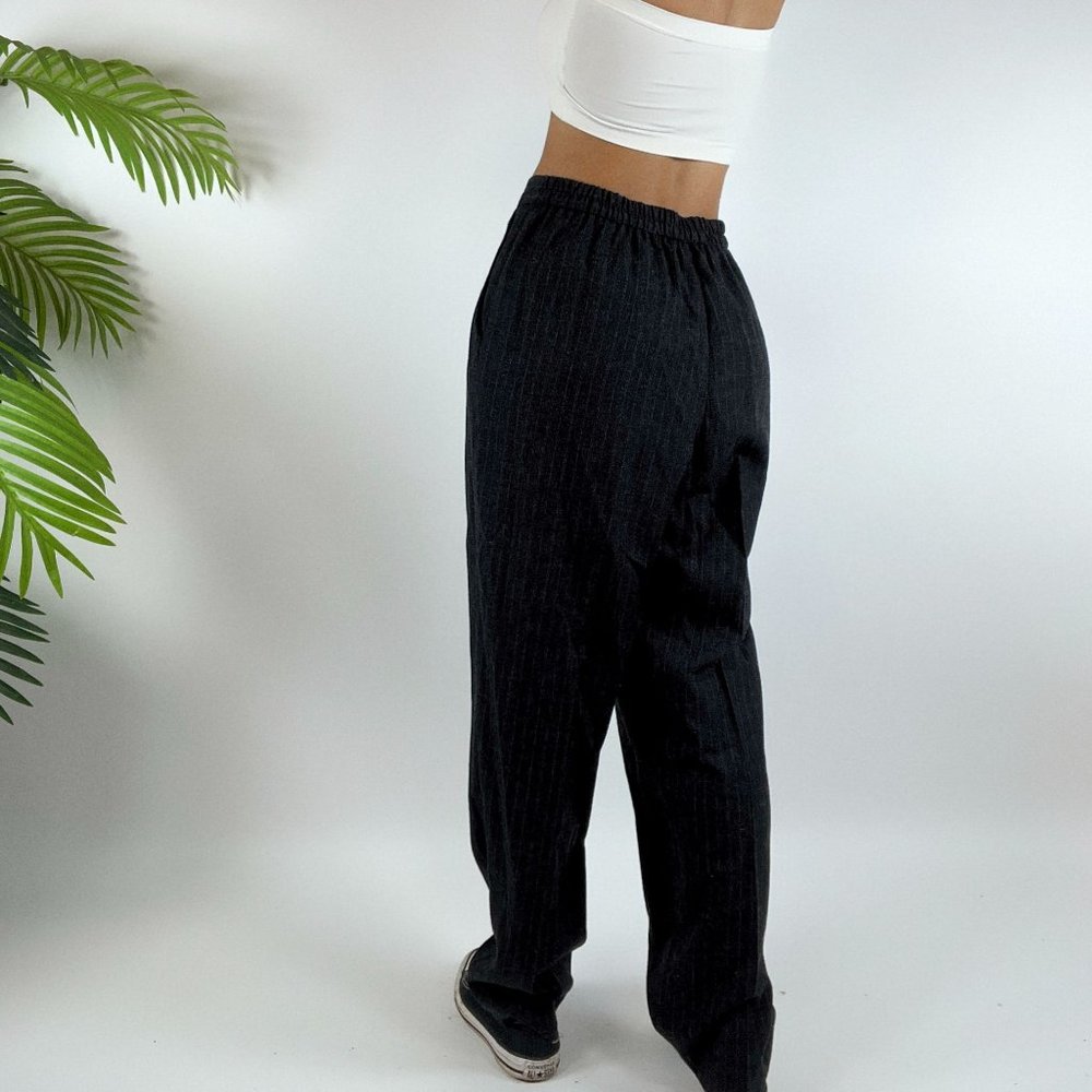 Vintage 90s Grunge Gray Pin Stripe Preppy Oversized 2 Piece Pantsuit / Size: 14 - Picture 7 of 9